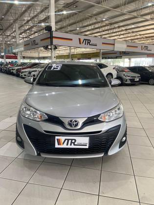 TOYOTA YARIS 1.3 16V FLEX XL PLUS TECH MULTIDRIVE TOYOTA YARIS 1.3 16V FLEX XL PLUS TECH MULTIDRIVE